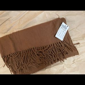 Brandy Melville Scarf